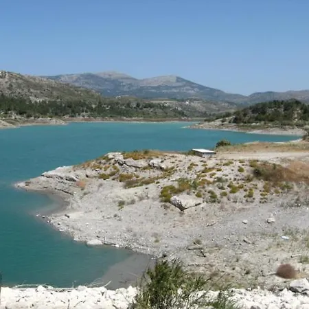 Star Sianna Village To Let *