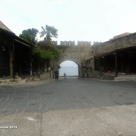 Star Sianna Village To Let Zajazd