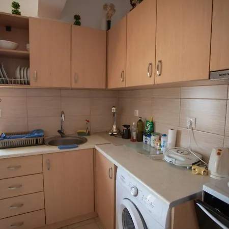 Star Sianna Village To Let *