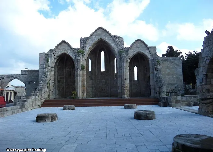 Star Sianna Village To Let *