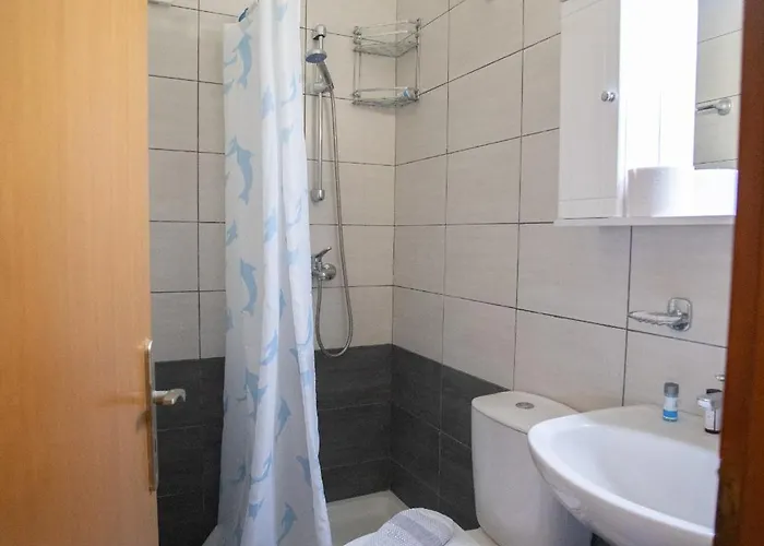 Inn Star Sianna Village To Let