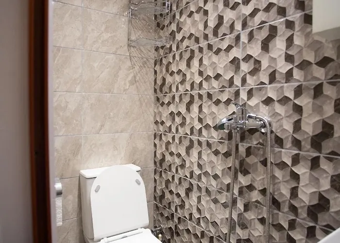 Inn Star Sianna Village To Let