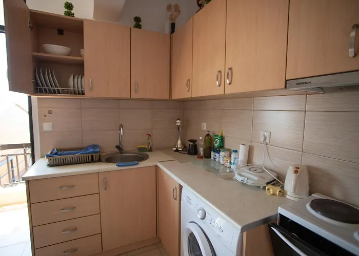 Star Sianna Village To Let *